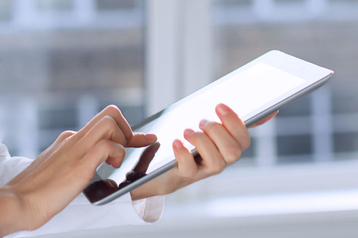 nurse_iPad_med MedLink Spitex fonctionne sur tous les appareils